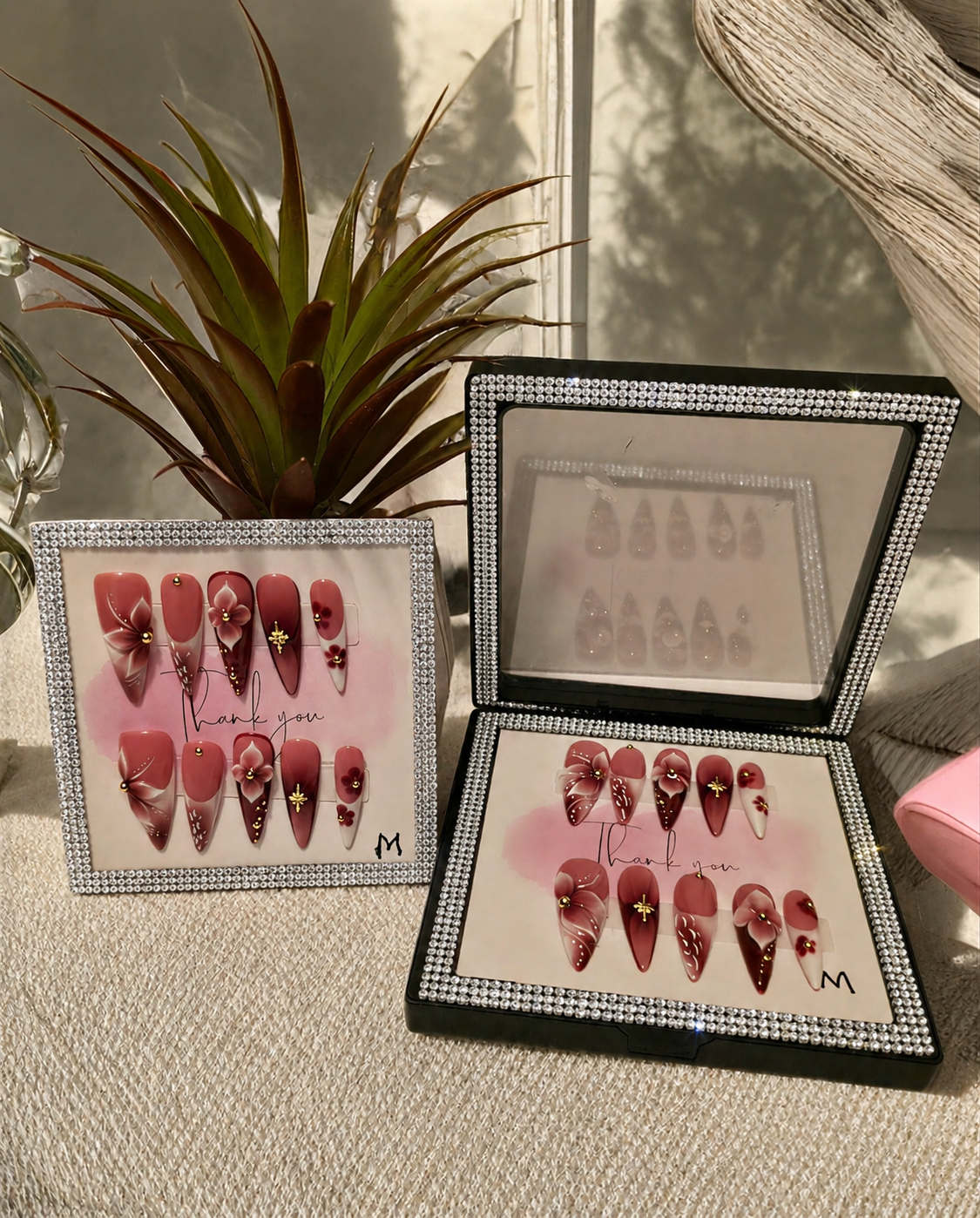 Alurën "Noir Elegance" Nail Sets